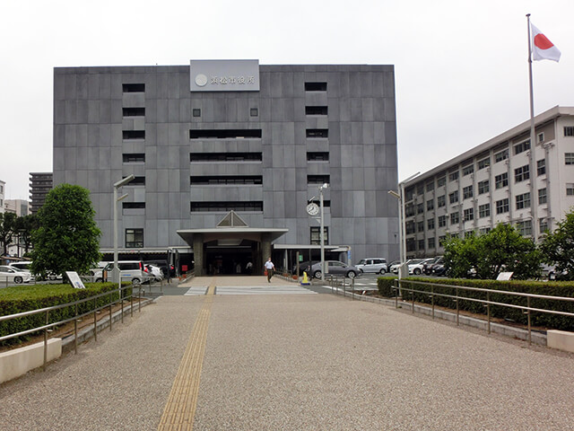 市庁舎「本館」と「北館」