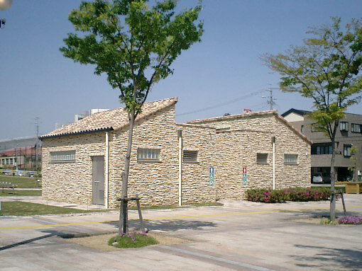 東田町公共トイレ
