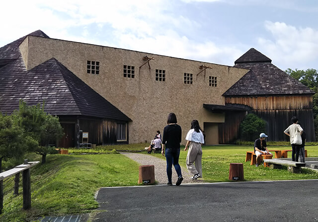 秋野不矩美術館